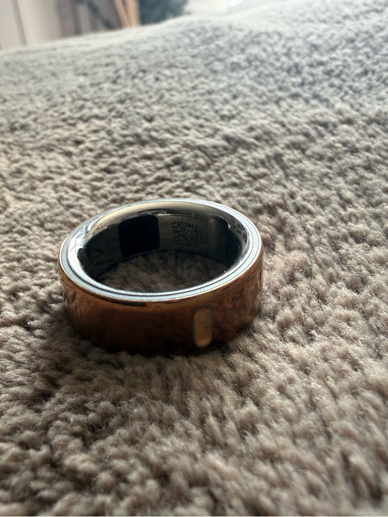 Oura Rose Gold Smart Ring With Silver Inner Band